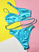 Conjunto de bikini cruzado con detalle de cadena