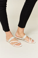 Sandalias planas con tiras y diamantes de imitación de WILD DIVA