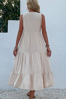 Robe étagée sans manches à boutons décoratifs