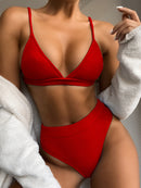 Conjunto de bikini acanalado con tirantes finos