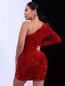 Robe moulante à sequins et ourlet tulipe