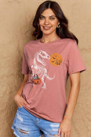 Camiseta de algodón con estampado de esqueleto de dinosaurio de tamaño completo de Simply Love