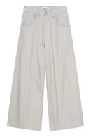 2b5f6d7e-b688-47fc-b188-7fbc9a70737e-Max