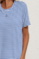 Robe rayée à poches et col rond à manches courtes