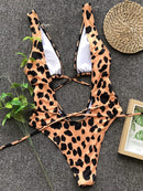 Maillot de bain une pièce plongeant dos nu à lacets