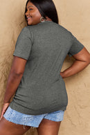 T-shirt en coton graphique Simply Love MOM LIFE pleine taille