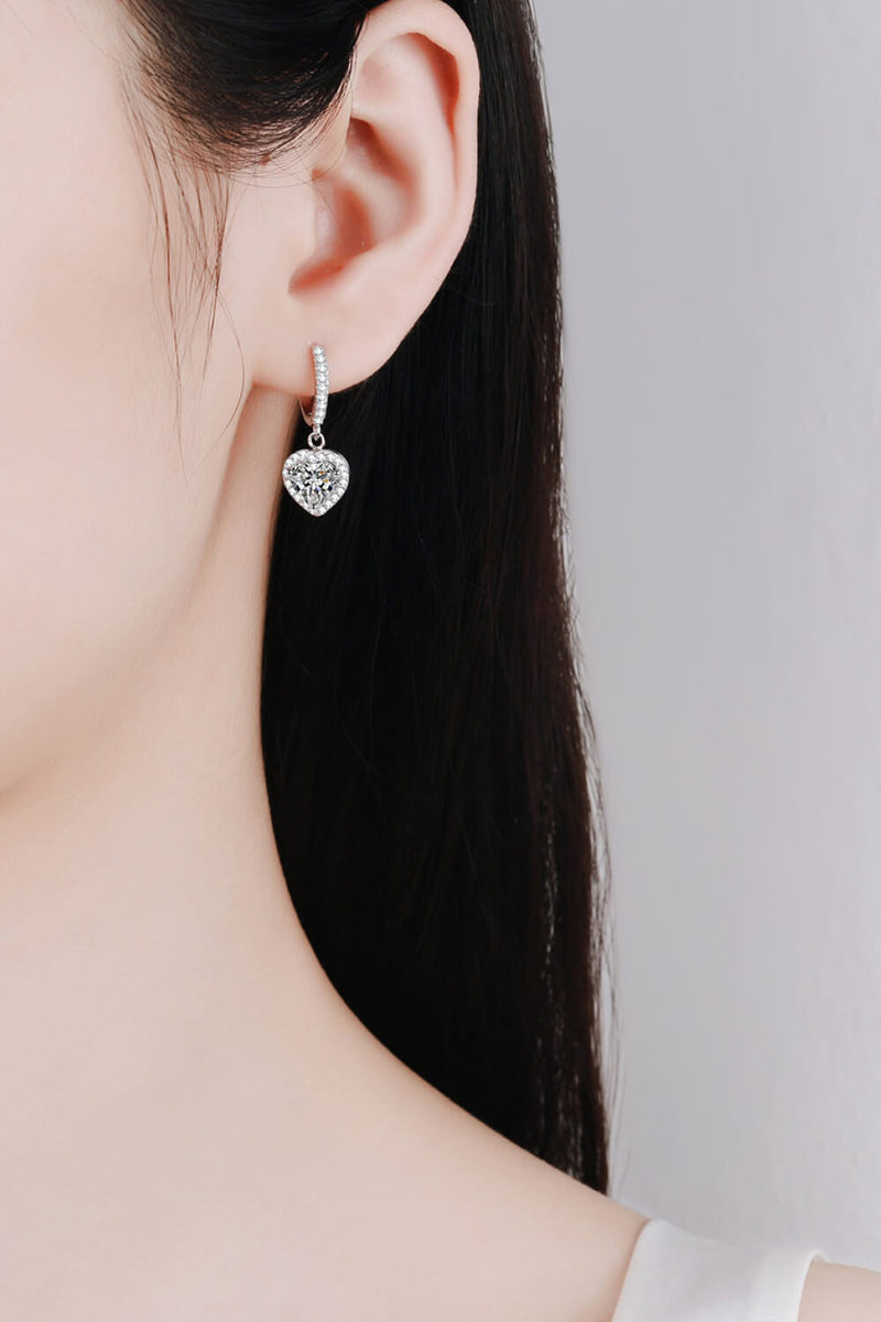 Boucles d'oreilles pendantes en forme de cœur Moissanite
