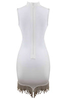 Robe moulante à ourlet à pampilles et strass