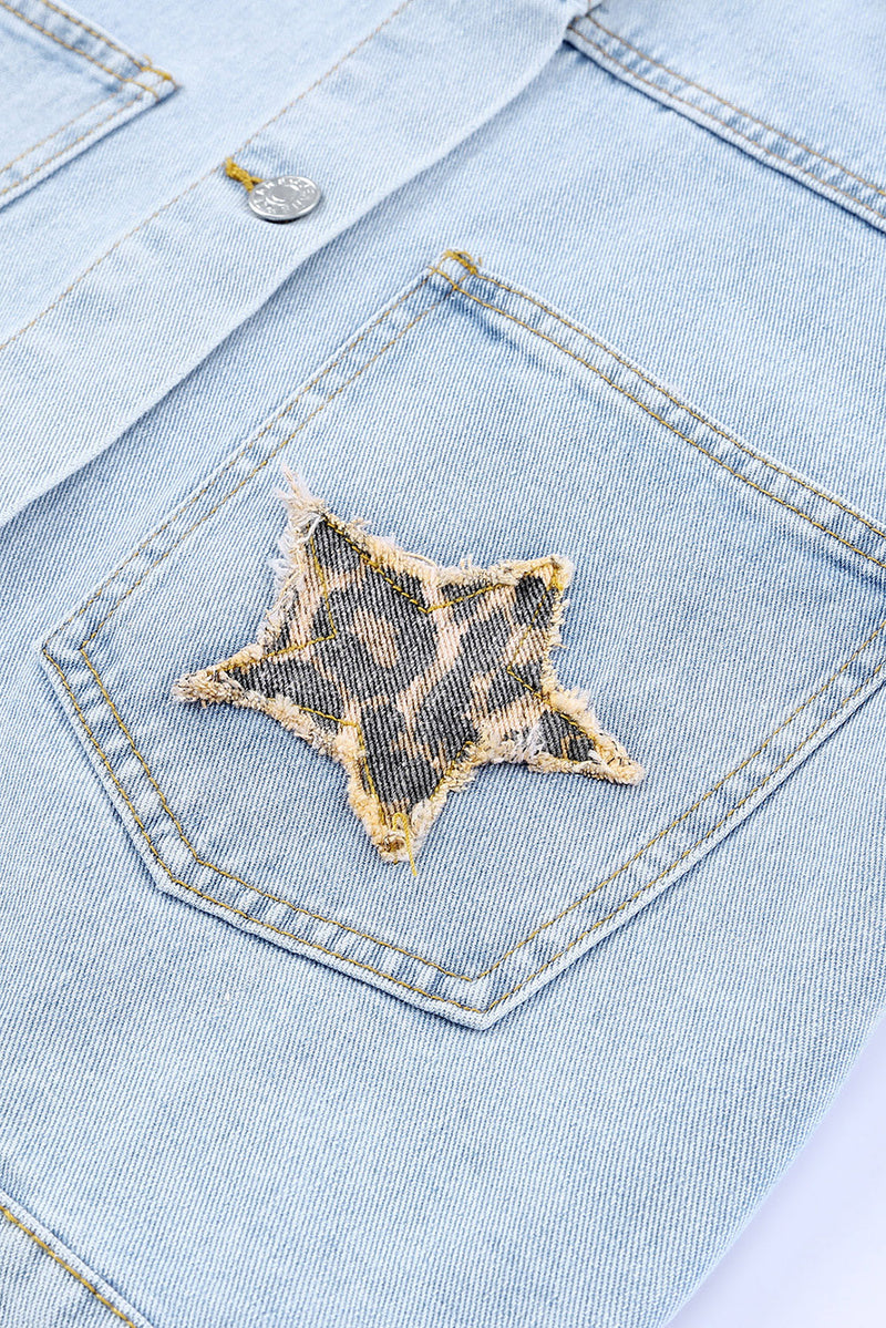 Veste en jean effet vieilli à appliqués d'étoiles léopard